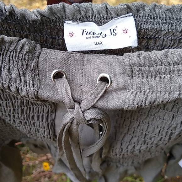 Trendy  top smocking ruffle  layer lace up… - Picture 2 of 8